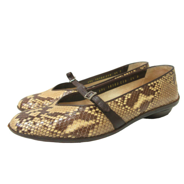 サルヴァトーレフェラガモ Salvatore Ferragamo バレエシューズ 