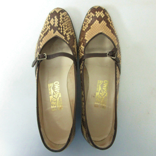 サルヴァトーレフェラガモ Salvatore Ferragamo バレエシューズ 