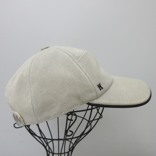 エルメス HERMES ベージュ 刺繍 ロゴキャップ