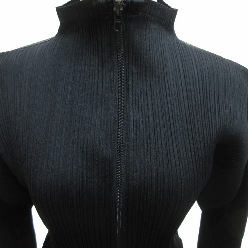 プリーツプリーズ大きなサイズハイネックブラウス黒イッセイミヤケ