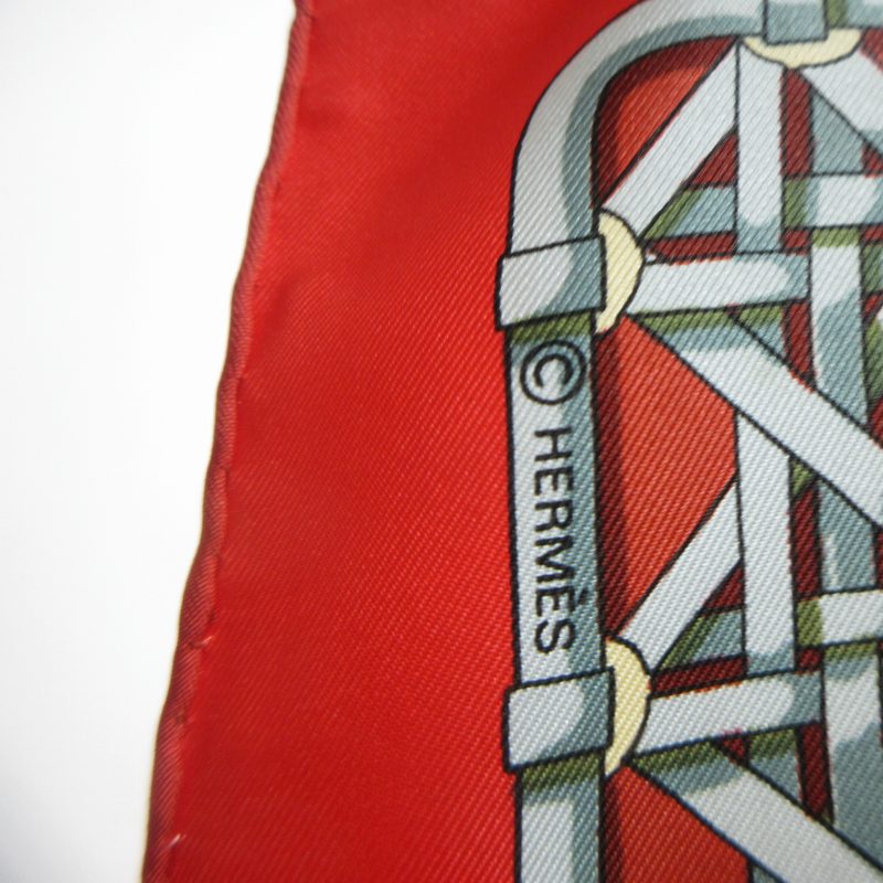 HERMES カレ90 馬車のランタン 大判 シルクスカーフ 赤 レッド HERMES エルメス カレ90 FEUX DE ROUTE 馬車のランタン スカーフ