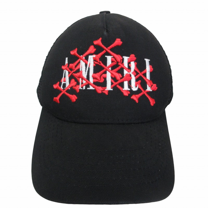 AMIRI黒い帽子で、刺繍のロゴが付いています Amiri アミリ ロゴ刺繍 ベースボール キャップ 美品 - メルカリ