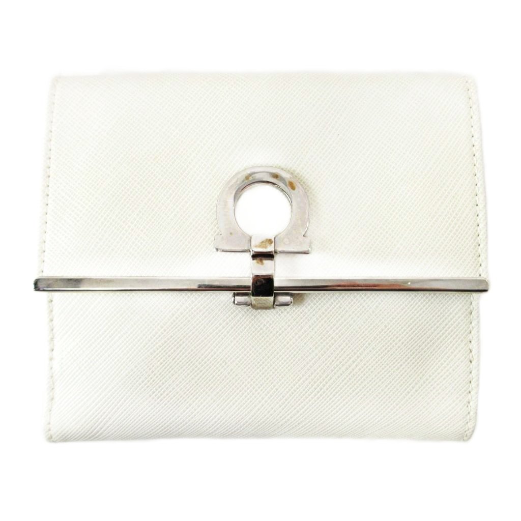 Ebisabeth 未使用♡サルヴァトーレフェラガモ 折り財布 コンパクト