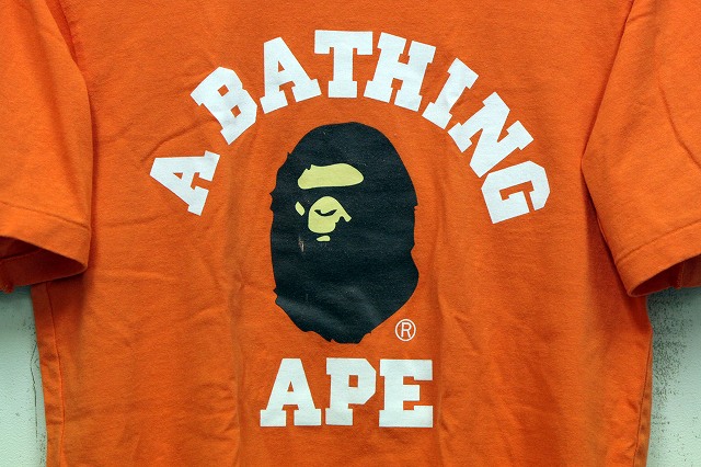 国内正規 アベイシングエイプ A Bathing Ape カットソー Tシャツ 半袖 ゴリラ プリント 派手 S オレンジ Tr 中古 101 ベクトルパーク