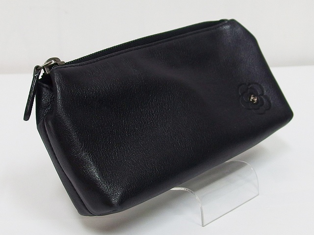 シャネル CHANEL バタフライカメリア ポーチ カーフスキン 黒ブラック 