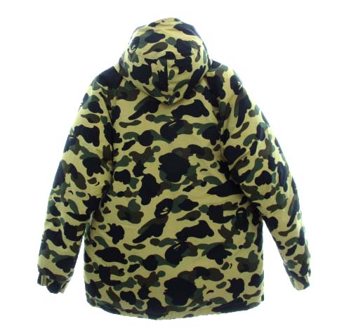 アベイシングエイプ A BATHING APE ダウンジャケット カモ 迷彩 フード 