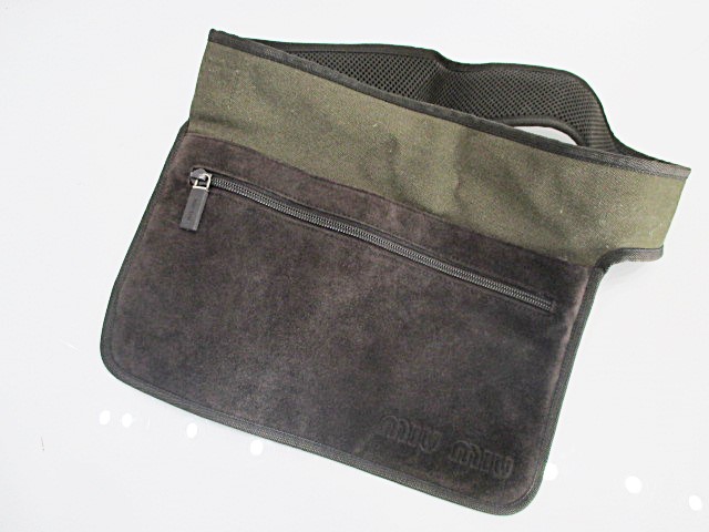 ミュウミュウ miumiu ウエストポーチ ヒップバッグ カバン スエード  