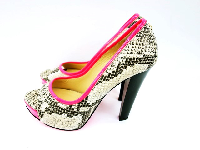 未使用品 ジャストカヴァリ JUST cavalli パンプス フェイクパイソン 