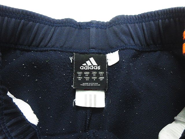 adidas クラウンロゴ刺繍デニムパンツ adidas Originals デニムパンツ 桜刺繍 ロゴ XS - メルカリ