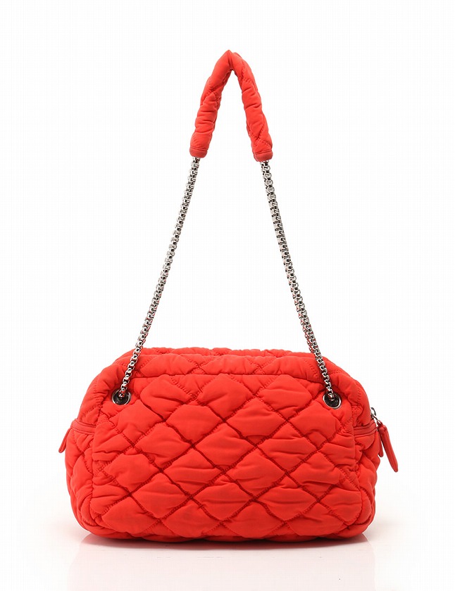 シャネル CHANEL ショルダーバッグ チェーン 赤 レッド バブルキルト 