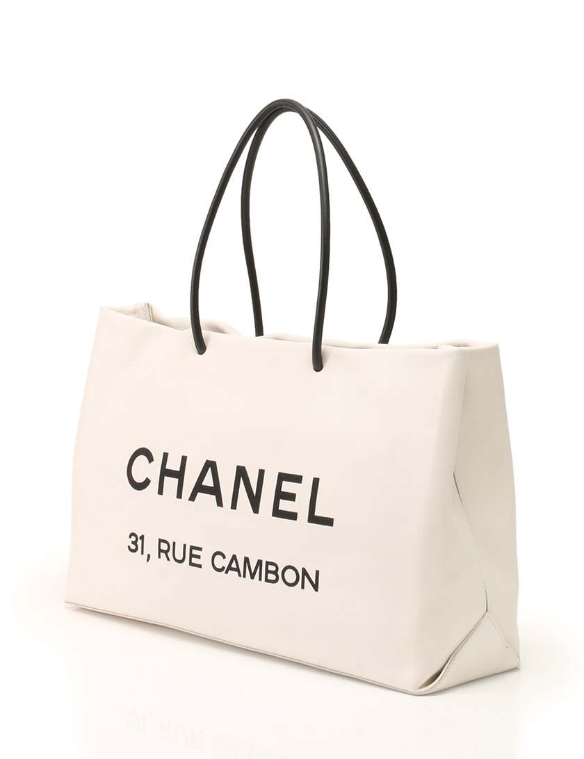 シャネル CHANEL トートバッグ 白 黒 レザー エッセンシャル 保存袋 