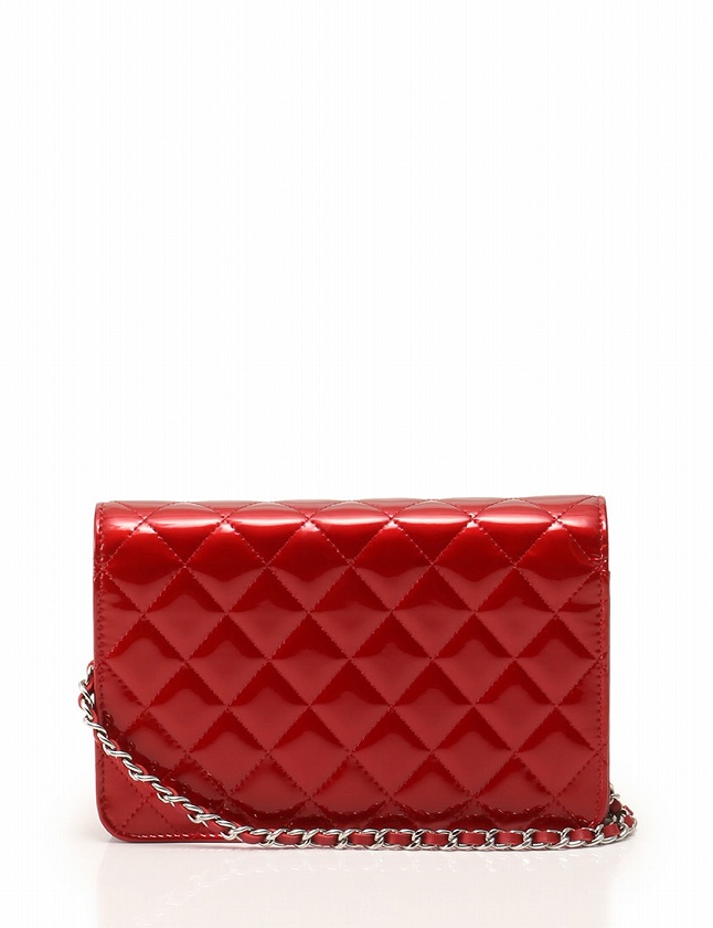 シャネル CHANEL マトラッセ 長財布 チェーン ウォレット 赤