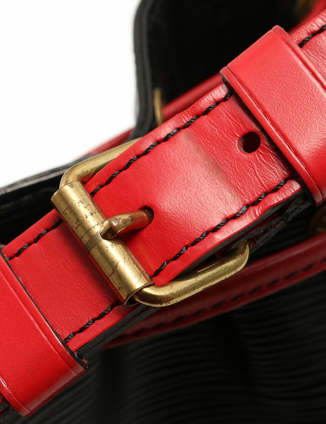 ルイヴィトン LOUIS VUITTON 巾着 ショルダーバッグ エピ 黒 赤 