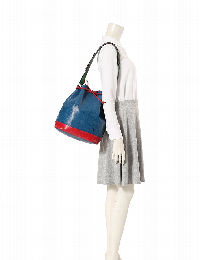 ルイヴィトン LOUIS VUITTON 巾着 ショルダーバッグ ノエ エピ 