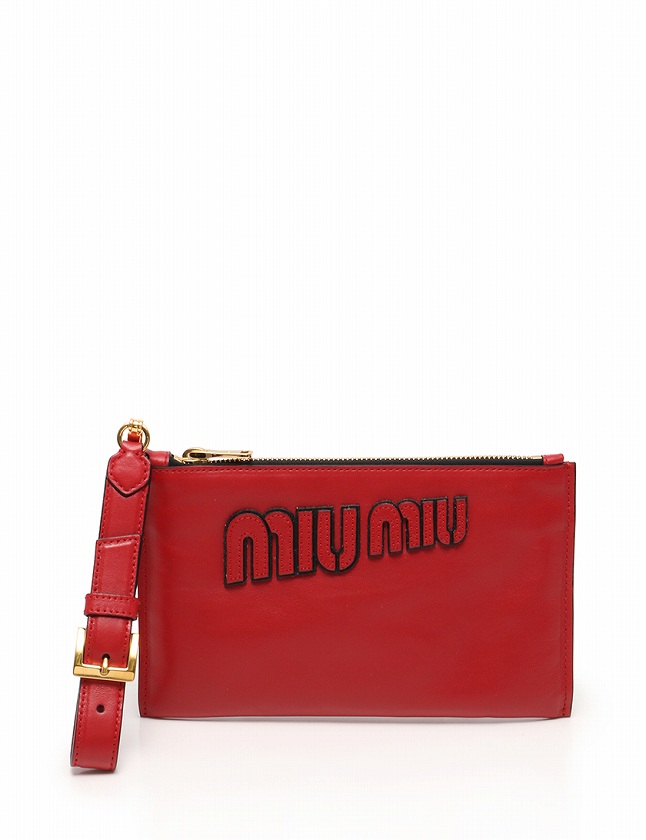 ミュウミュウ miumiu クラッチバッグ 赤 レッド 黒 ソフトカーフ 