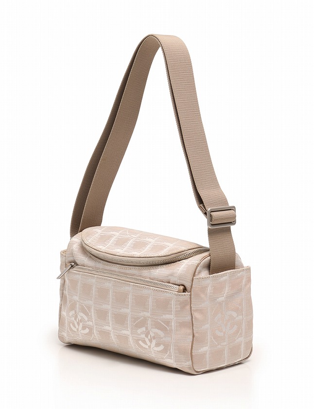 シャネル ニュートラベルライン ショルダーバッグ A15953 ナイロン/カーフ レディース ハンドバッグ ベージュ 美品 中古 バッグCHANEL シャネル ニュートラベルライン