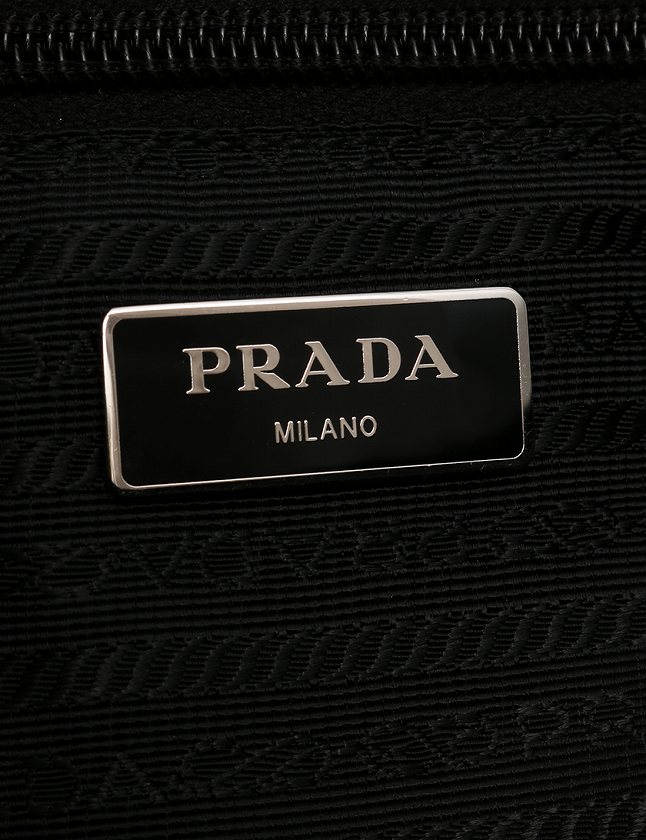 PRADA ハンドバッグ　パドロック付き　ギャランティカード付き　ブラック PRADA ハンドバッグ パドロック付き ギャランティカード付き