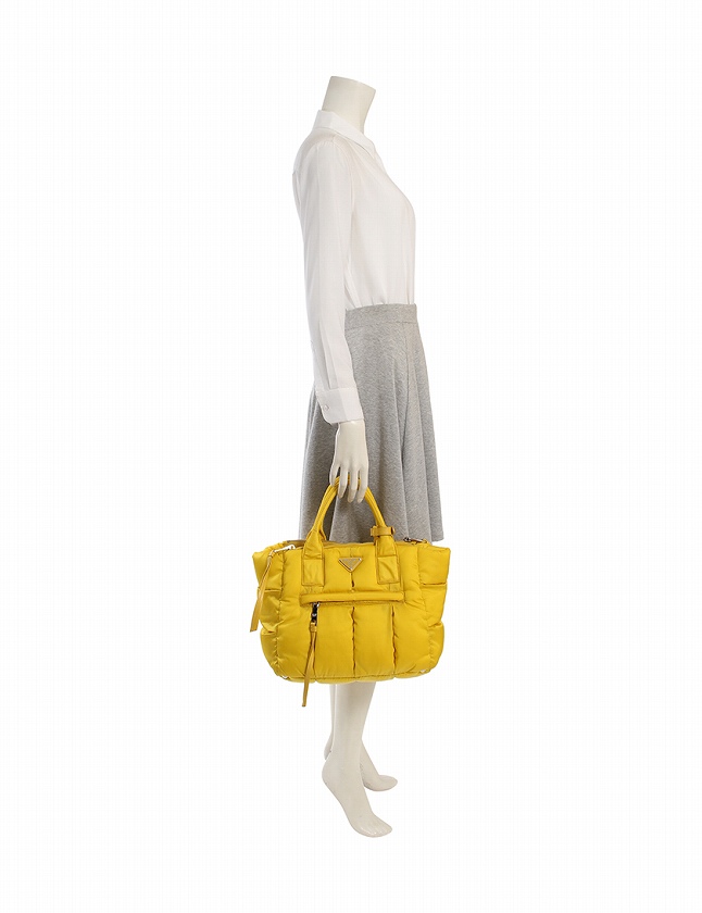 PRADA ナイロン イエローハンドバッグ プラダ PRADA ハンドバッグ ショルダーバッグ ボンバー 黄色