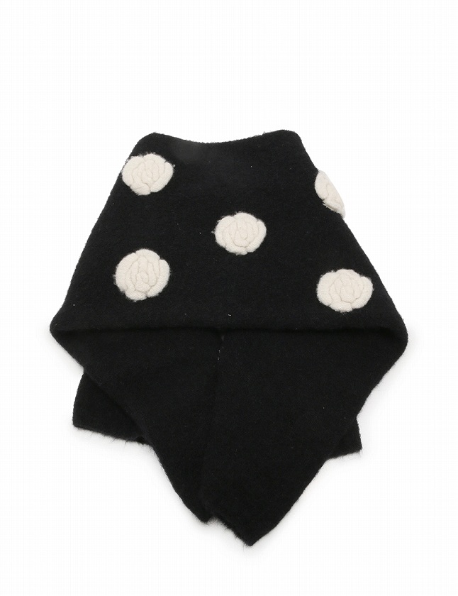 CHANEL カメリア　マフラー CHANEL シャネル ロゴ カメリア マフラー ベージュ×ブラック ウール