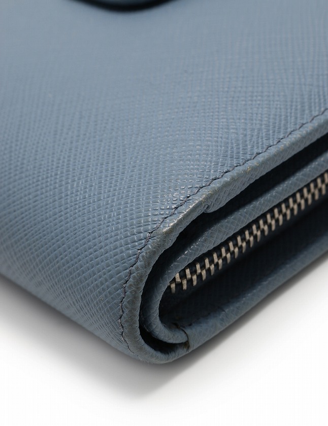 プラダ PRADA 財布 二つ折り 水色 ライトブルー 小物