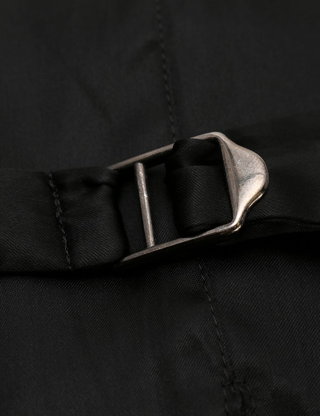 エンポリオアルマーニ EMPORIO ARMANI ジレ ベスト 黒 ブラック