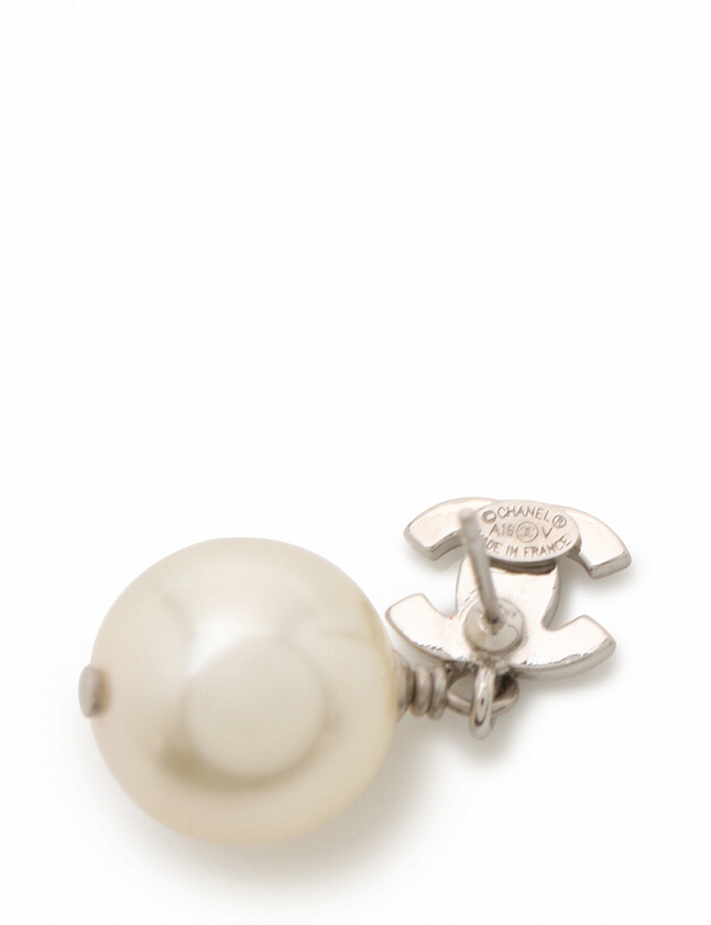 シャネル CHANEL ピアス スタッドピアス ココマーク 白 シルバー A16 V