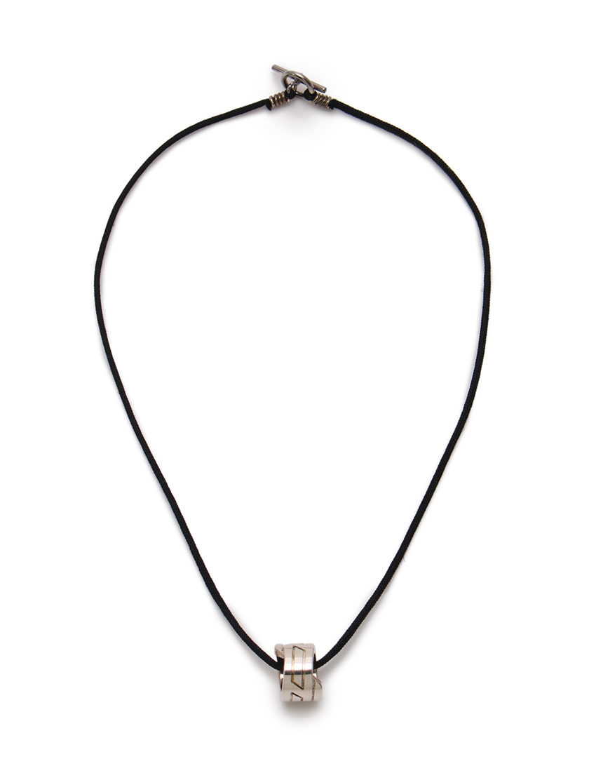 sakuです。エルメス ブラックレザー ネックレス HERMES(エルメス) / ネックレス/レザー/ブラック/トップ有/メンズ