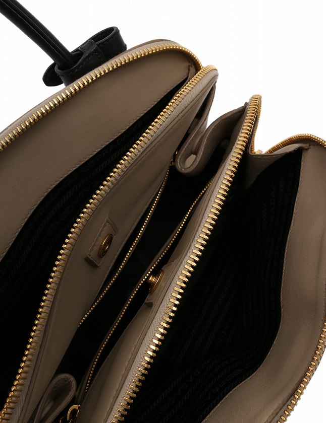 プラダ PRADA ハンドバッグ ショルダーバッグ ベージュ 黒