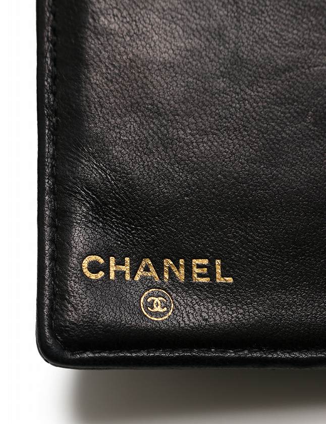極上 CHANEL シャネル キャビアスキン二つ折り長財布 がま口財布 A358