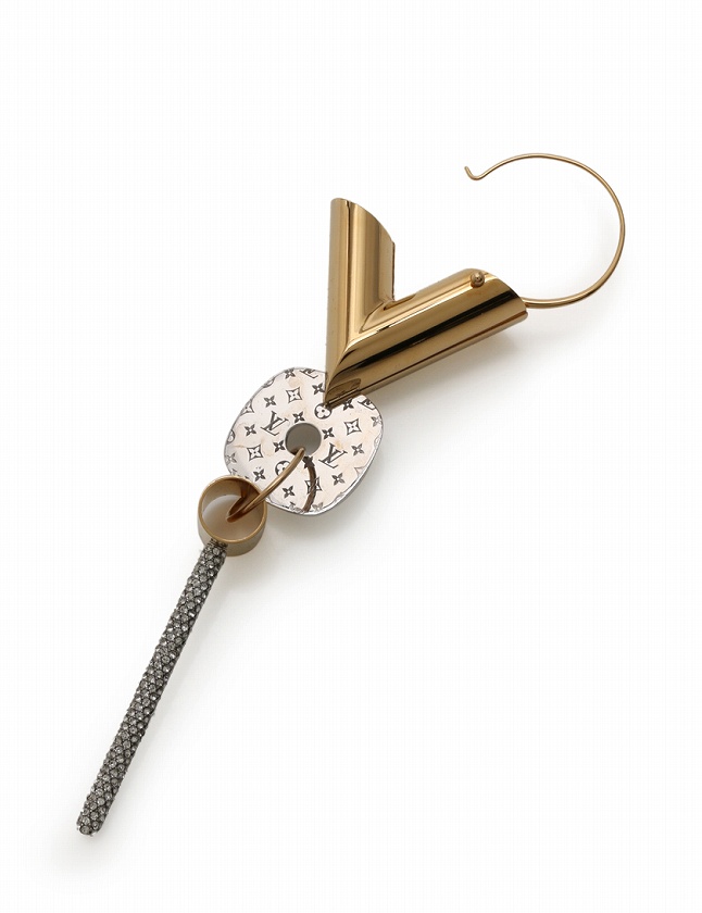 Louis Vuitton シルバー ピアス 保存袋付き Louis Vuitton シルバー ピアス 保存袋付き Louis Vuitton