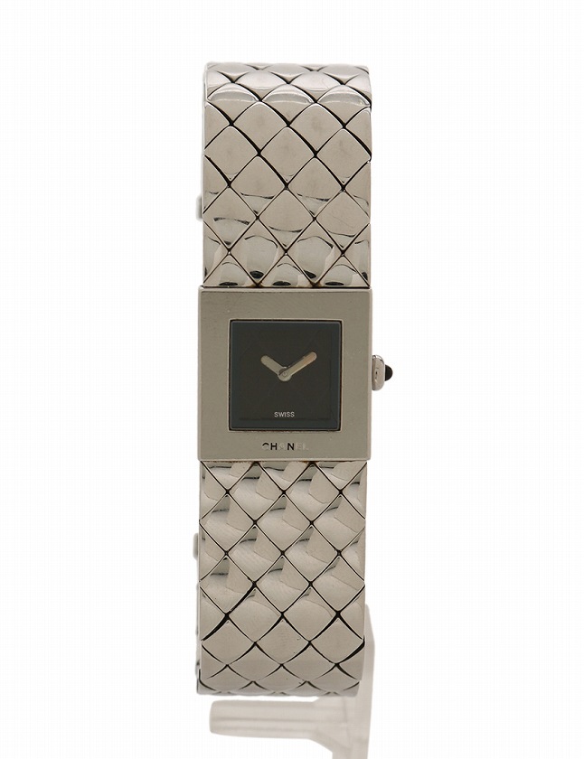 シャネル CHANEL 腕時計 マトラッセ シルバー 黒 クオーツ SS 