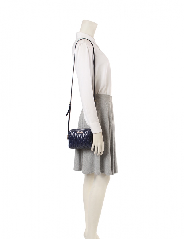 ミュウミュウ miumiu ショルダーバッグ ポシェット マテラッセ 