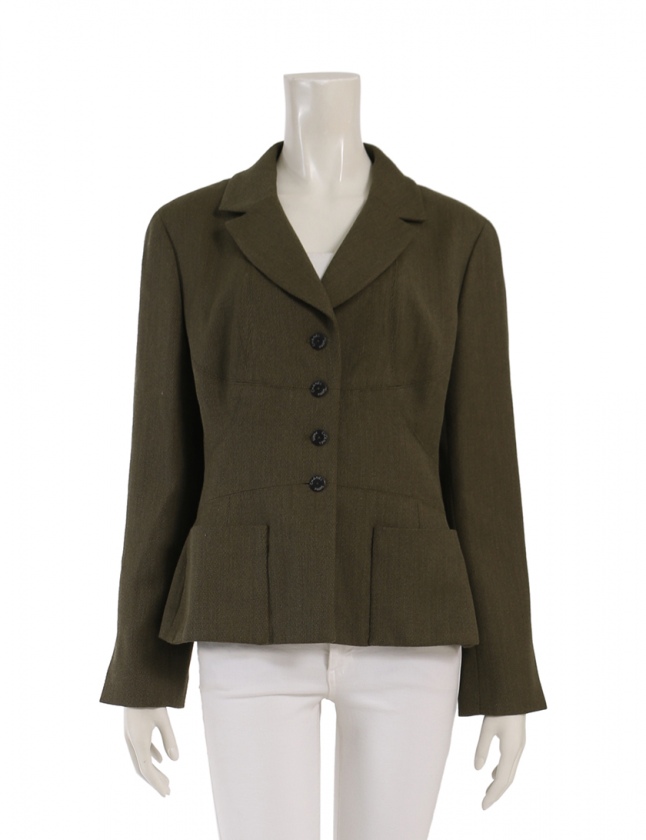 シャネル。 Pearl ring minaudiere, Plexi & gold-tone metal, pearly white