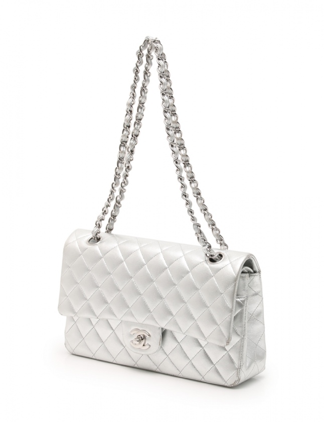 CHANEL ホワイト レザー チェーン ハンドバッグ CHANEL - CHANEL シャネル クラシック チェーンクラッチ