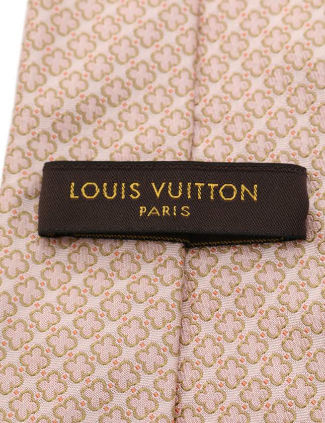美品 ルイヴィトン Louis Vuitton ネクタイ シルク ピンク 総柄 中古・古着通販】LOUIS VUITTON (ルイ ヴィトン) 総柄ネクタイ