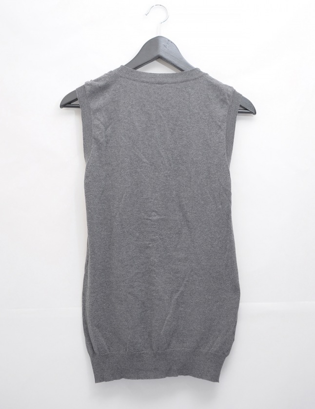 miu miu グレー ベスト　ジレ　40 ミュウミュウ ミュウミュウ miumiu ニットベスト ジレ グレー 40 トップス 無地 S