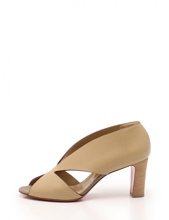Christian Louboutin ベージュ　オープントゥ ハイヒール クリスチャンルブタン Christian louboutin パンプス オープン