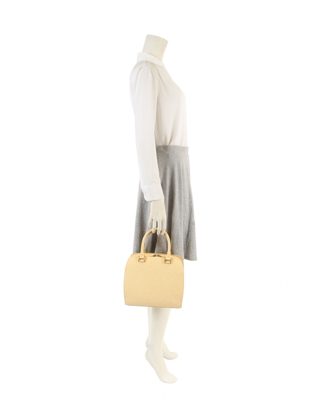 ルイヴィトン LOUIS VUITTON ハンドバッグ ポンヌフ エピ ルイヴィトン LOUIS VUITTON ハンドバッグ ポンヌフ エピ