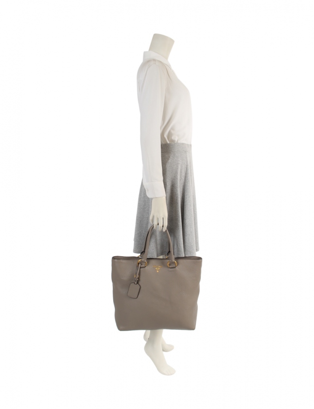 PRADA グレー トートバッグ1BG865 51E8qdG33pL._UY900_.jpg