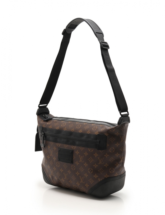 ルイヴィトン LOUIS VUITTON ショルダーバッグ ウォータープルーフ 