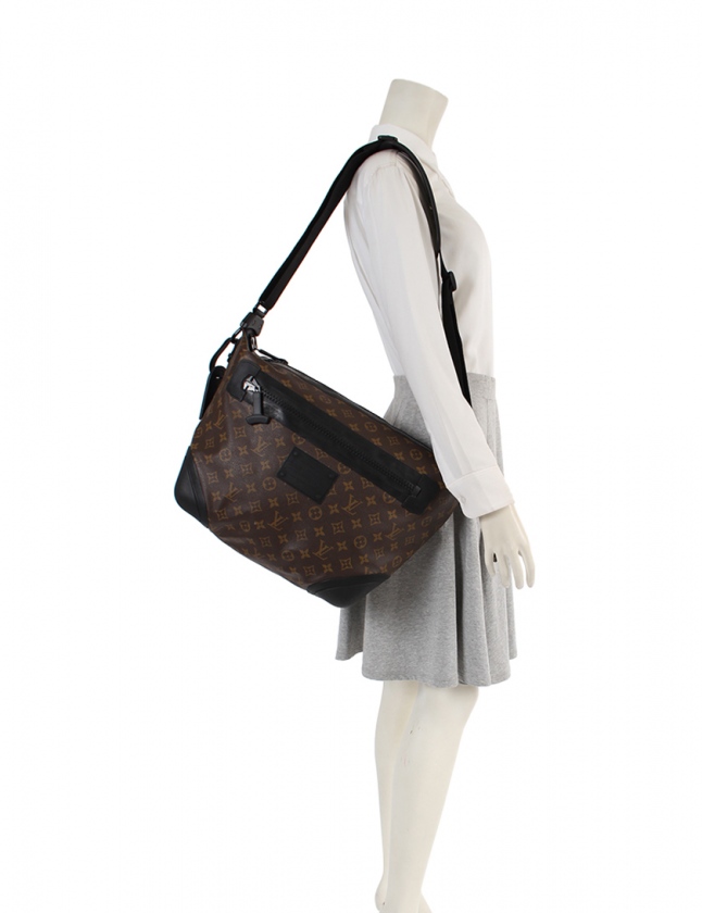 ルイヴィトン LOUIS VUITTON ショルダーバッグ ウォータープルーフ 