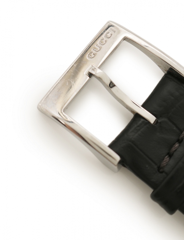 グッチ GUCCI 腕時計 クオーツ 黒 111J/YA111404 SS レザー サファイヤ