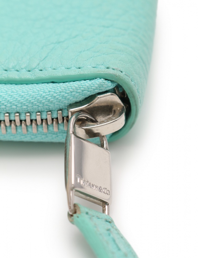 ティファニー TIFFANY & CO. ラウンドファスナー二つ折り財布
