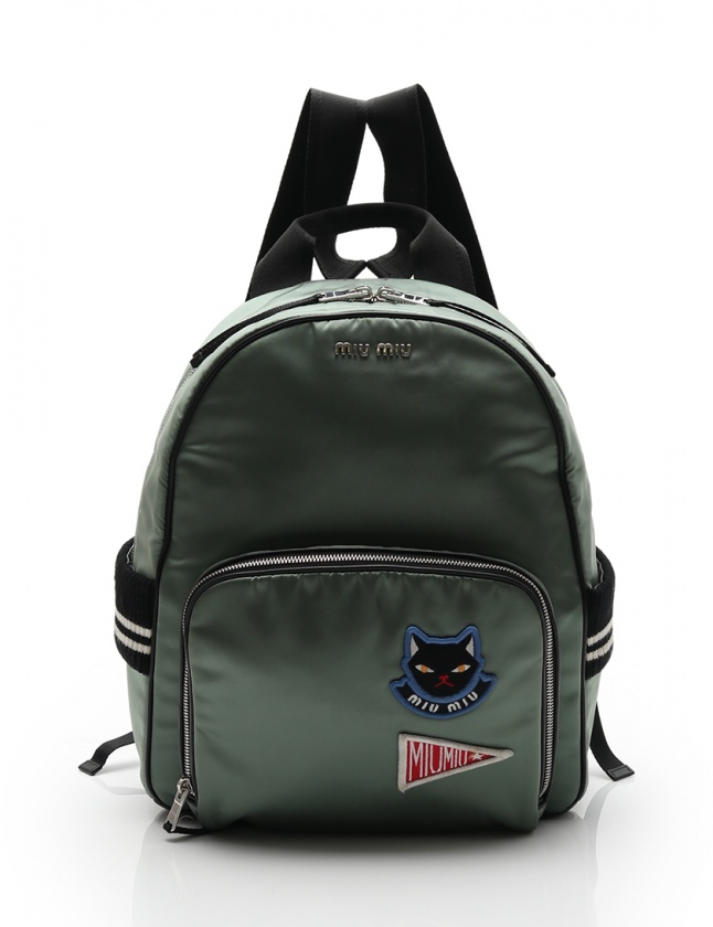Miumiu 猫刺繍リュック カーキ