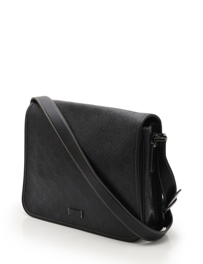 美品本物グッチ本革シマレザーショルダーバッグボディメッセンジャーバック黒メンズ GUCCI グッチ メッセンジャーバッグ グッチシマ ショルダー