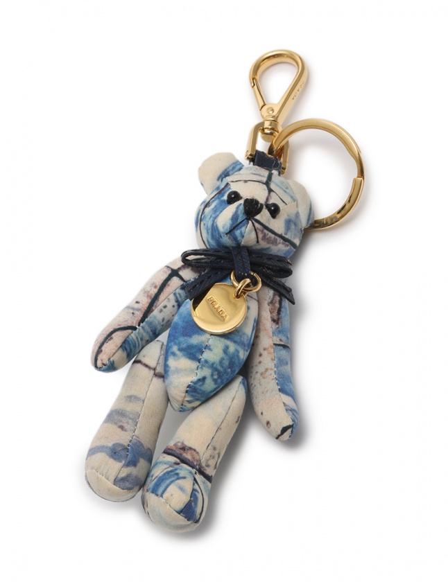プラダ PRADA キーリング キーホルダー PR-1PP301SAFF-AST レディース バッグチャーム ブルー - 【感動物語  ギフトモール店－☆リボンをほどくと溢れる笑顔☆－おしゃれで素敵なプレゼントやギフトにお勧めのブランド雑貨を通販－】- プレゼント＆ギフトのギフトモール プラダ　PRADA　キーリング　チャーム　ネイビー