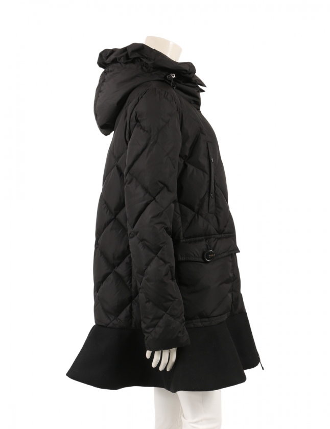 ○Moncler モンクレール VAULOGETTE 0(S) ダウン コート モンクレール MONCLER ダウンコート 黒 4 アウター ワンポイント XL