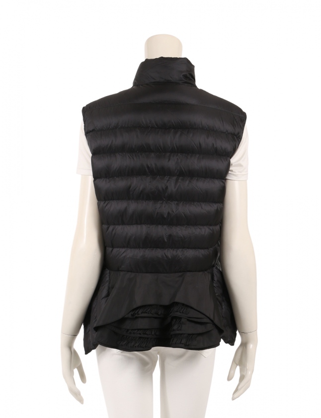モンクレール MONCLER ダウンベスト 黒 4 アウター ワンポイント XL  