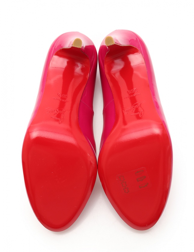 Christian Louboutin ルブタン36.5 ハイヒール Christian Louboutin Heels IT 36.5 Pointed Toe Black White