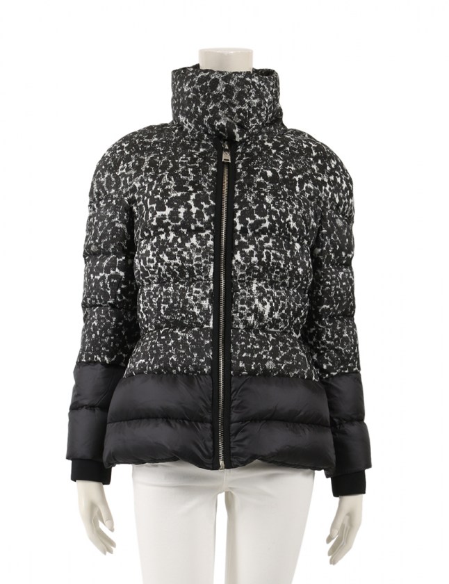 モンクレール MONCLER ダウンジャケット 黒 アイボリー カーキ 0 